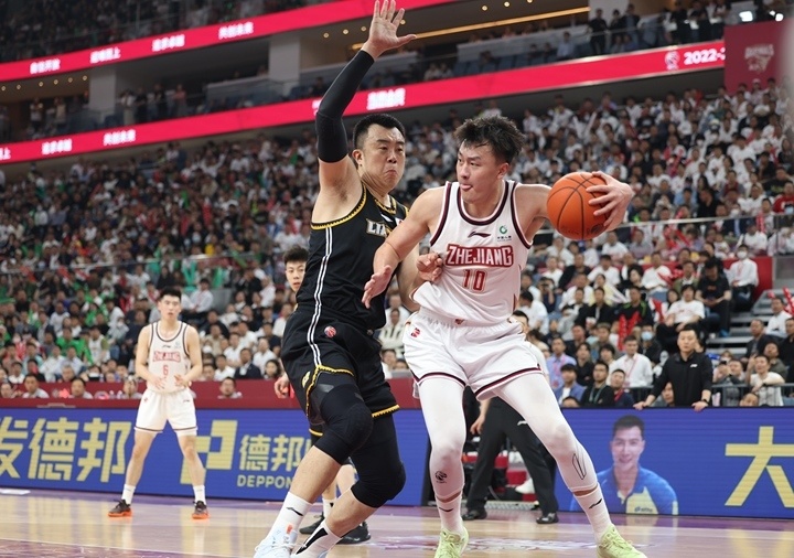 包含辽宁男篮客场战胜浙江稠州队的词条